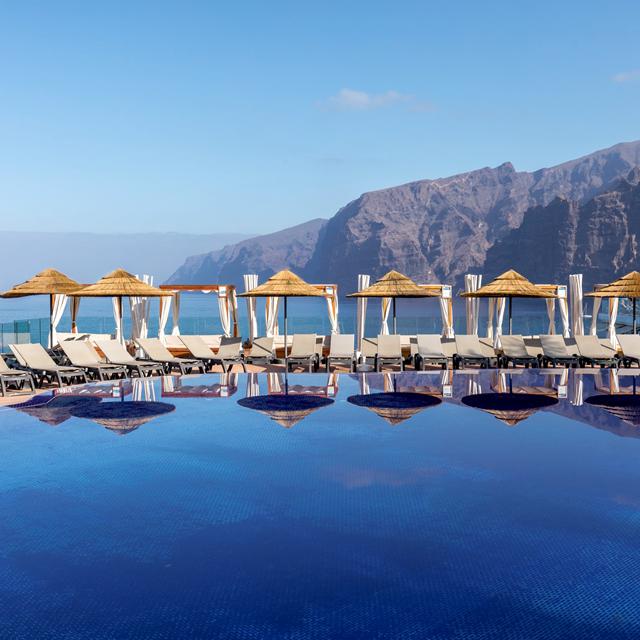 hotel-barcelo-santiago-adults-only