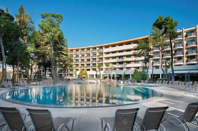 Wellness 4* all inclusive Zwarte Zee € 833,- ➤ Sunweb