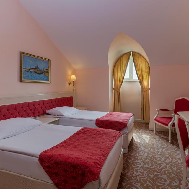 hotel-kremlin-palace
