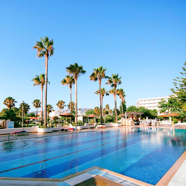 hotel-atlantis-beach-all-inclusive