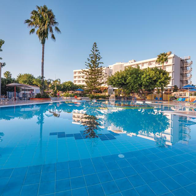 hotel-atlantis-beach-all-inclusive