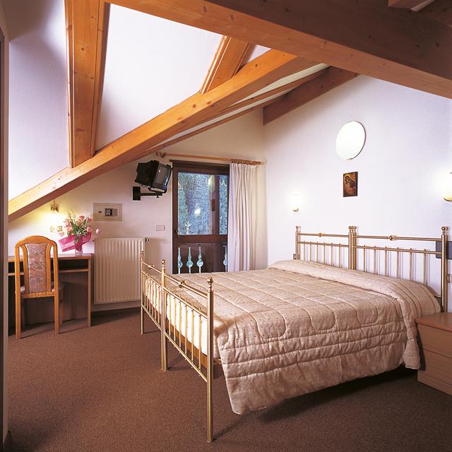 hotel-sella-ronda-dependence-serenella