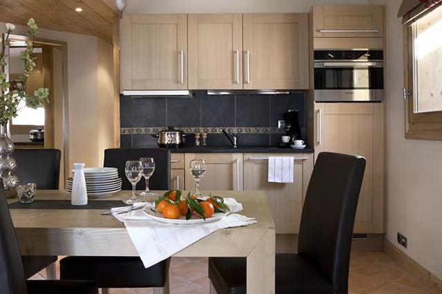 Ontspanning Monts de la Lune € 576,- 【inclusief skipas】