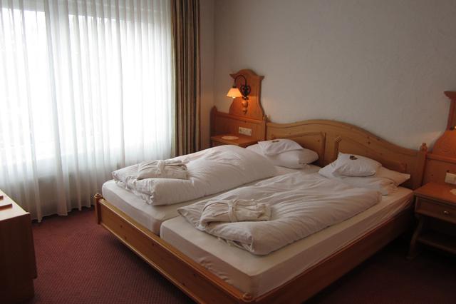 Wintersport 3.5* Wintersport-Arena Sauerland € 475,- ▷ zwembad, wellness, restaurant(s), sauna, parkeerplaats, wifi