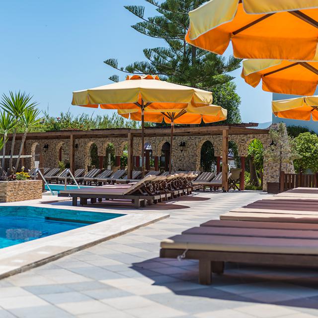 hotel-gaia-garden