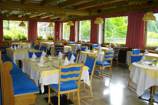 1-persoonskamer 3* Dolomiti Superski € 1010,- ➤ samen met de kids