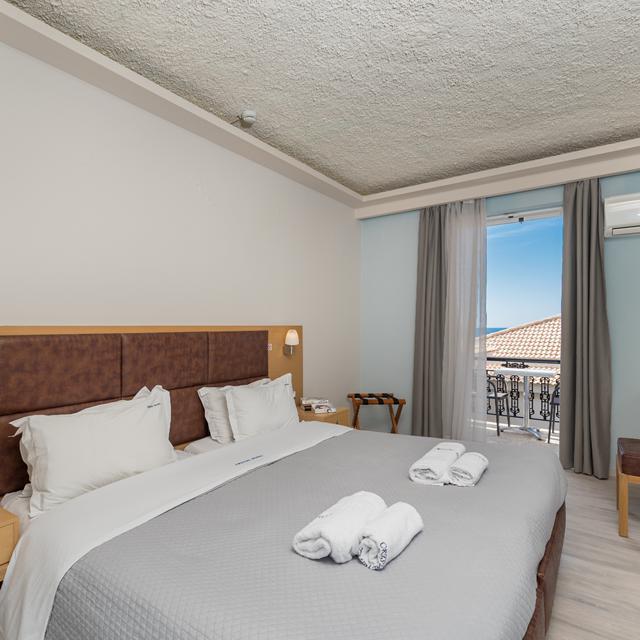 hotel-crystal-beach