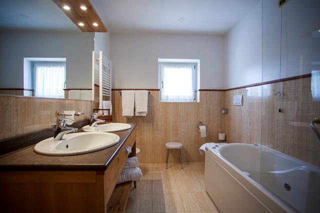Ontspanning 4* Madonna di Campiglio € 1049,- | samen met de hond