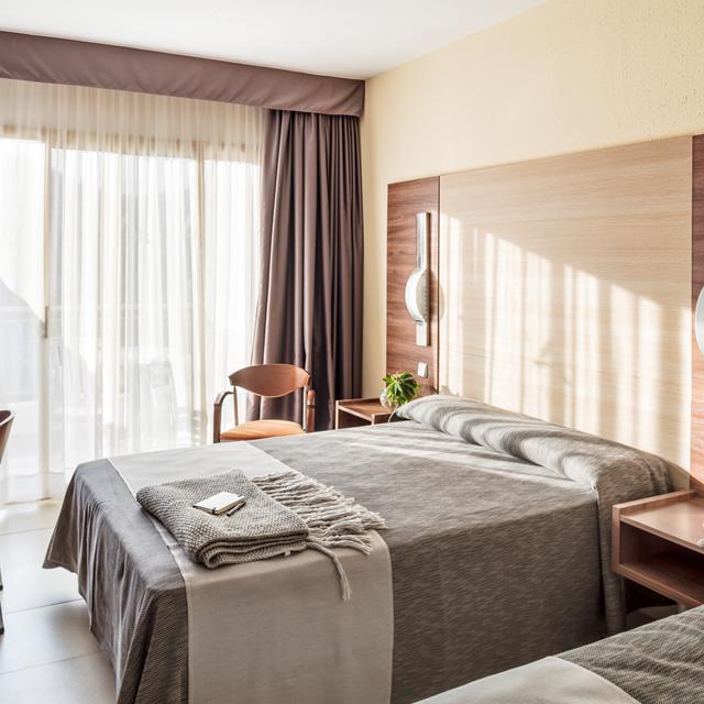 aqua-hotel-aquamarina-spa