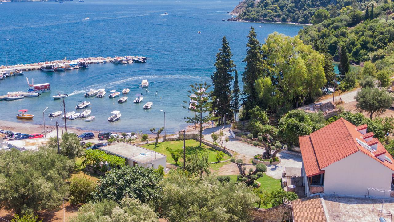 Eptanisos Beachfront Suites