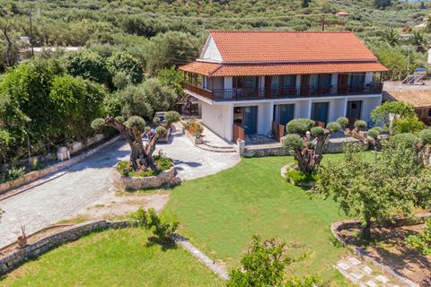 Eptanisos Beachfront Suites – foto 2