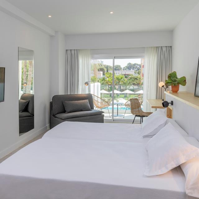 hotel-hm-ayron-park-adults-only