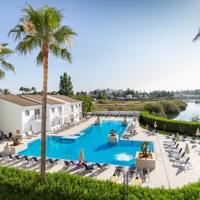 hotel-eix-lagotel