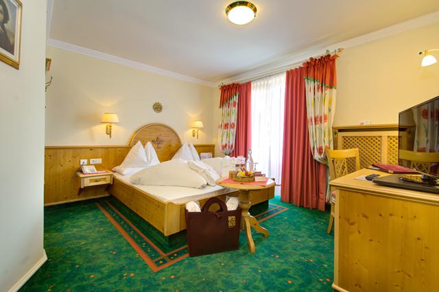 Wintersport 4* Saalbach - Skicircus Saalbach-Hinterglemm-Leogang-Fieberbrunn € 1104,- 【met skipas】