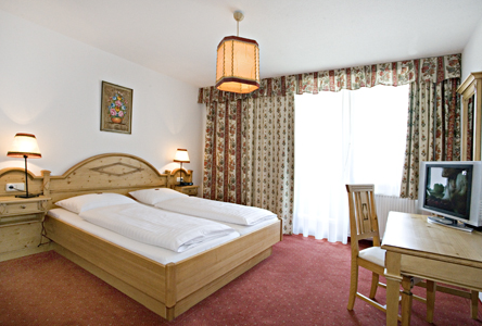 hotel-neue-post