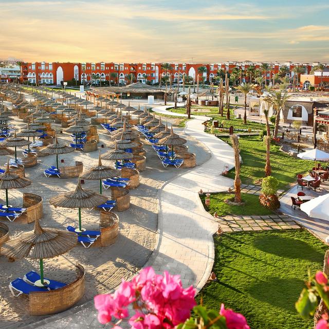 hotel-sunrise-select-garden-beach-winterzon