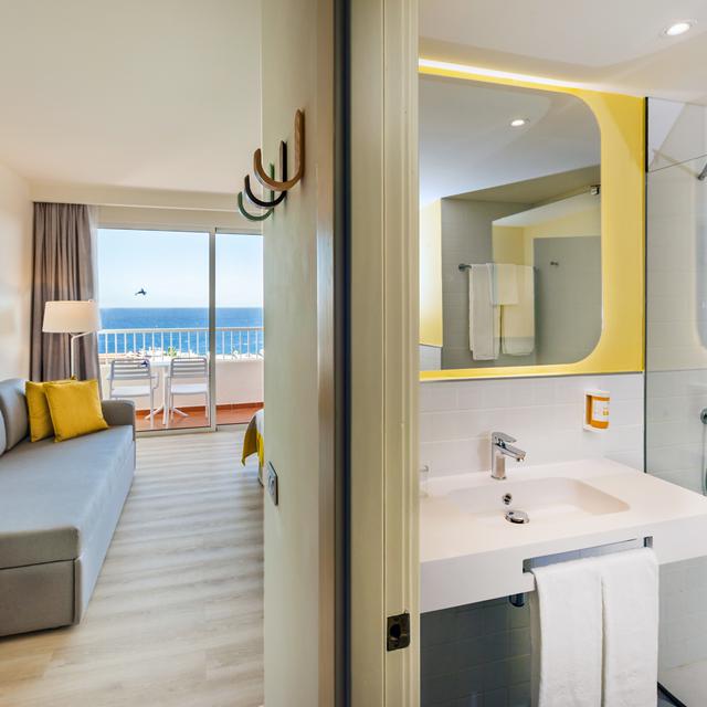 hotel-abora-interclub-by-lopesan-hotels