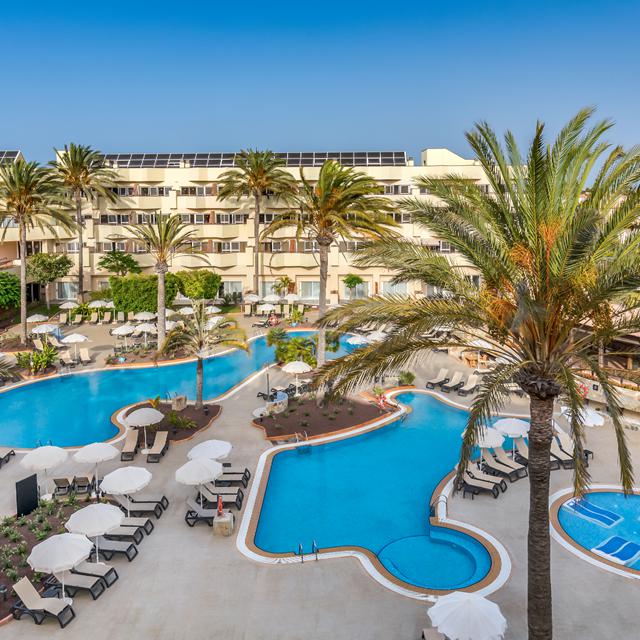 hotel-barcelo-corralejo-bay-adults-only