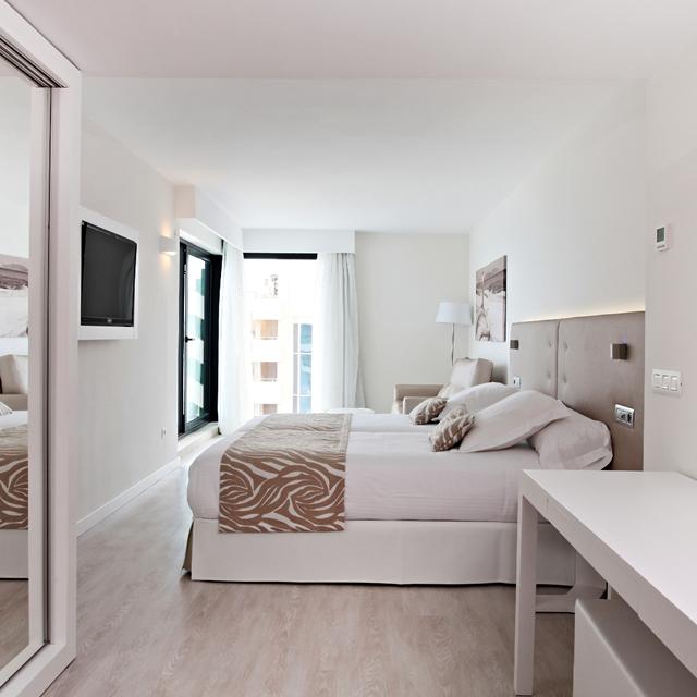 Hotel Iberostar Cala Millor adults only