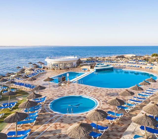 hotel-globales-almirante-farragut