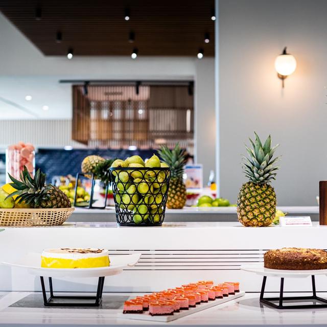 Hotel Louis Phaethon Beach