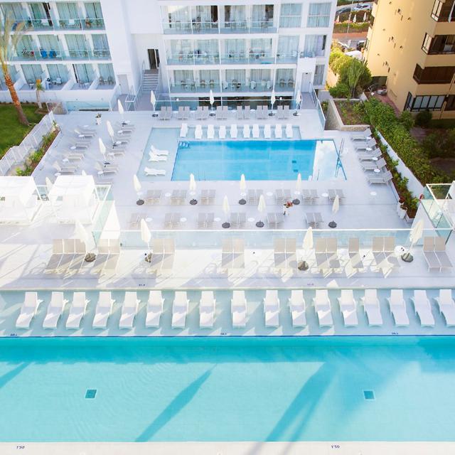 reverence-life-hotel-halfpension-adults-only