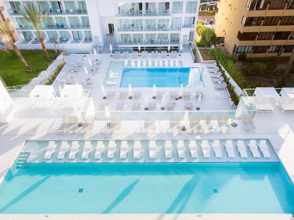 impressie Reverence Life Hotel