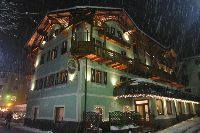 Last minute 3* Pinzolo € 494,- ❖ inclusief skipas