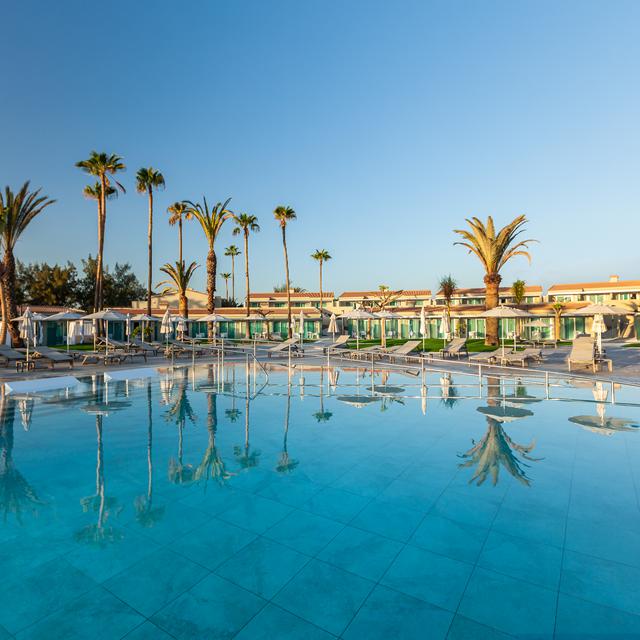 kumara-serenoa-by-lopesan-hotels