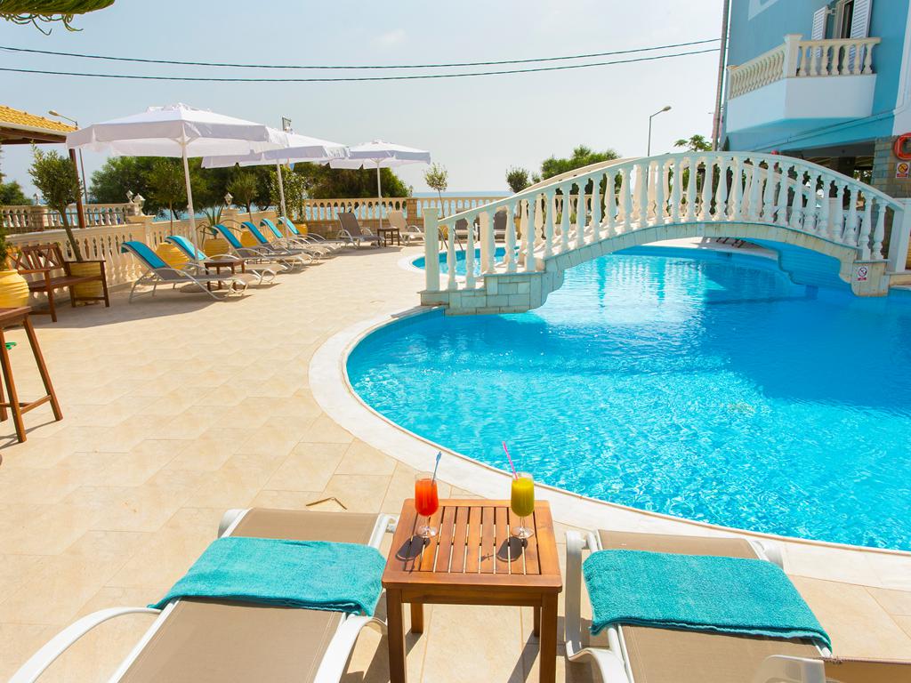 impressie Appartementen Vrachos Beach