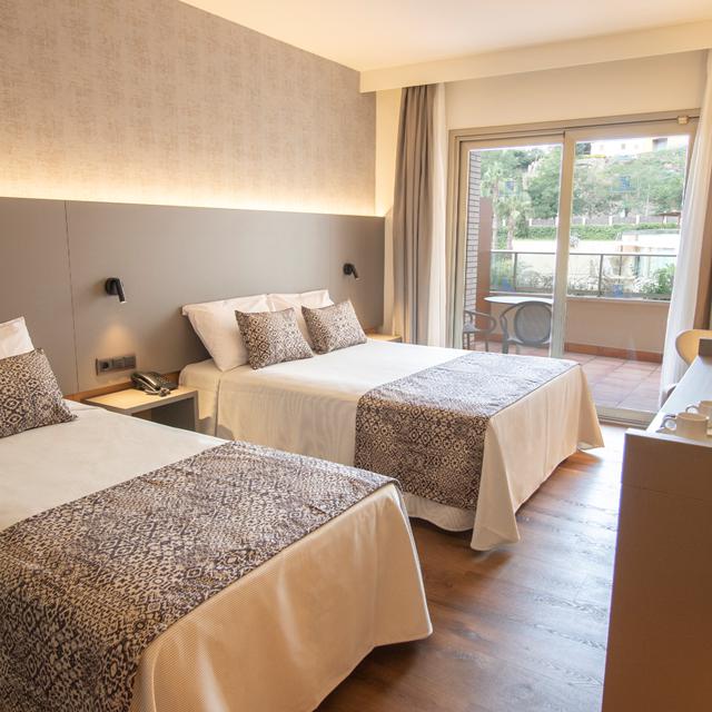 hotel-golden-bahia-de-tossa