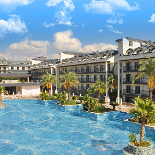 hotel-dream-world-palace