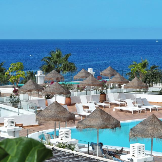aparthotel-flamingo-beach-mate