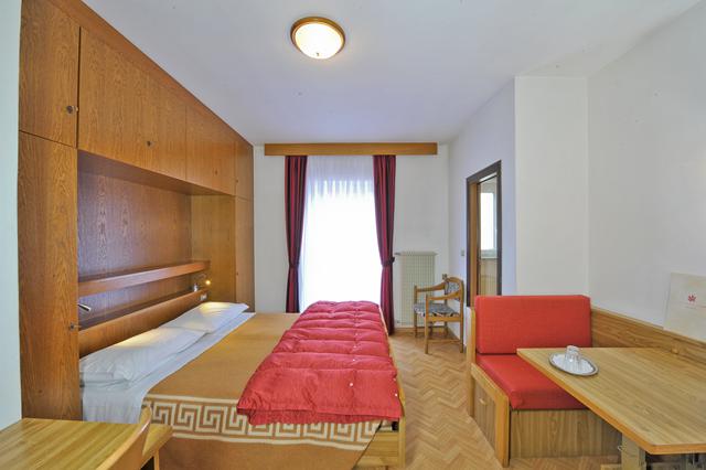 Wellness 3* Dolomiti Superski € 820,- ▷ met de hond op vakantie