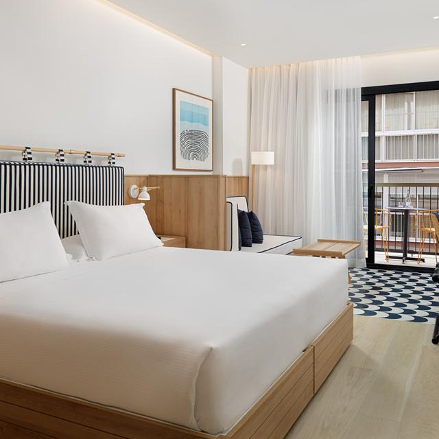 hotel-h10-porto-poniente