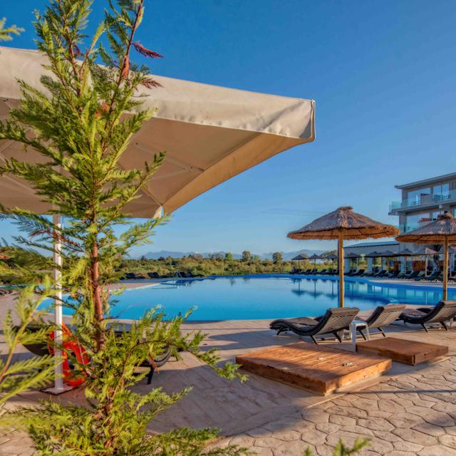 ninos-laguna-holiday-resort