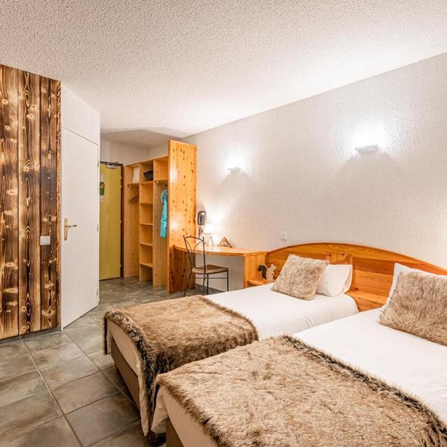 hotel-lecrin-des-neiges