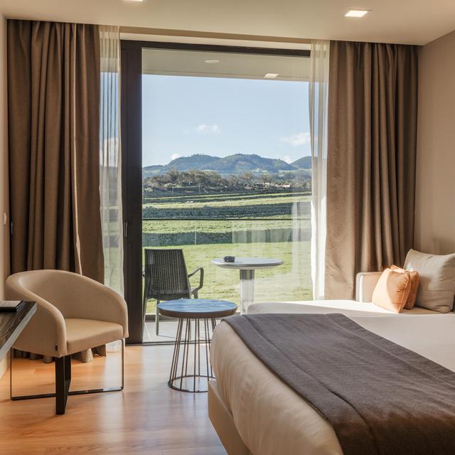 hotel-pedras-do-mar-resort-spa