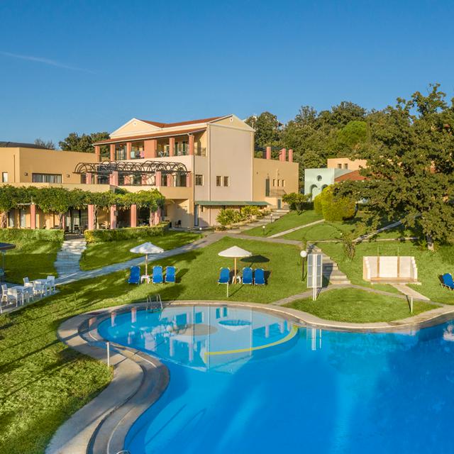 aparthotel-century-resort