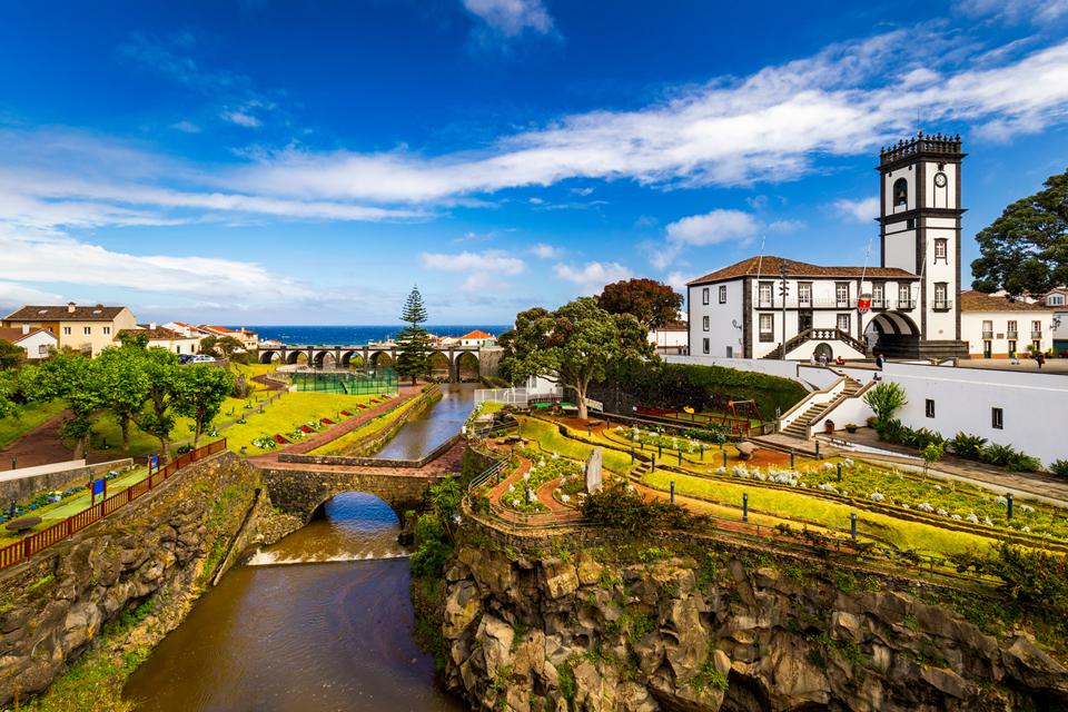 São Miguel - Ribeira Grande Foto: 2 van 3