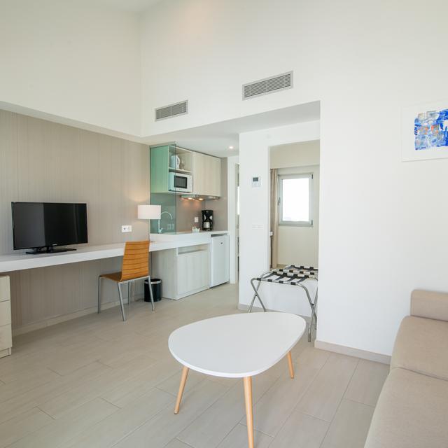 Hotel LIVVO Dunagolf Suites aanbieding