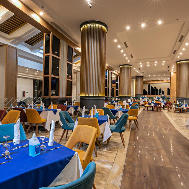 hotel-titanic-aqua-park-resort
