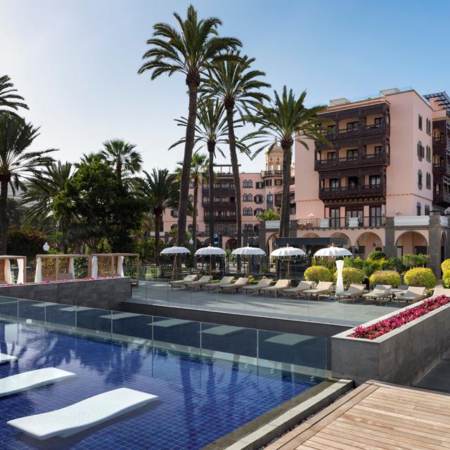 hotel-royal-hideaway-santa-catalina