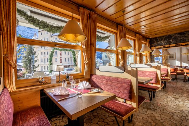 Last minute 4* Zwitserland € 690,- ❖ Hotel Kreuz & Post