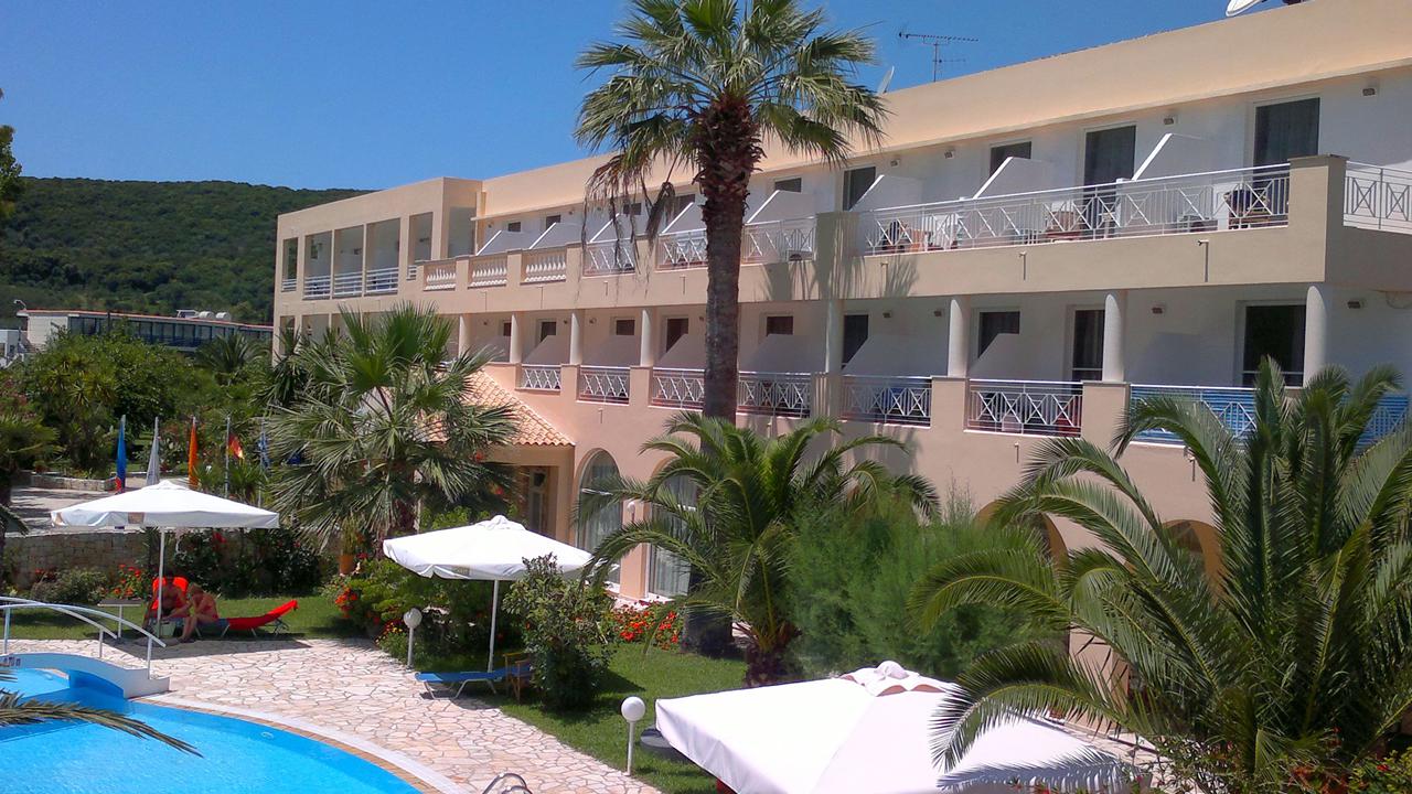 Hotel Three Stars Beach