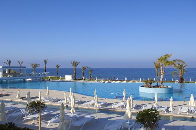 Last minute 4.5* all inclusive Cyprus € 889,- ⁂ samen met de kids