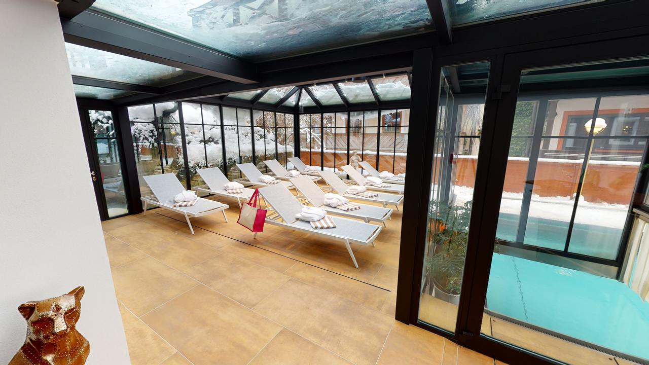 8 Dagen halfpension Hotel Panther 'A 