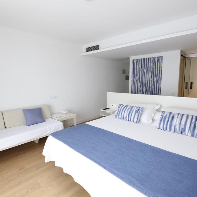 hotel-blau-punta-reina-resort