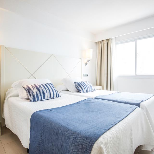 hotel-blau-punta-reina-resort