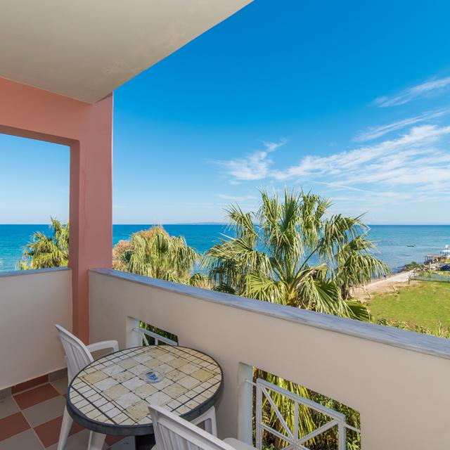 appartementen-xenos-kamara-beach